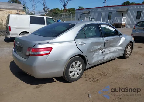 2010 Toyota Camry Le z USA, uszkodzony, nr VIN 4T1BF3EK5AU072174